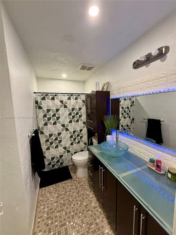 12216 SW 110th Ln, Miami, FL 33186