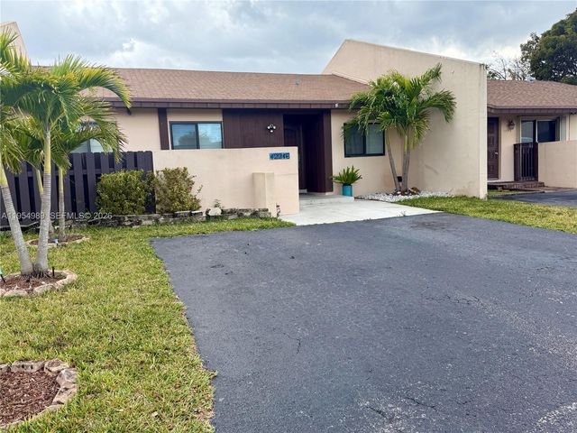 12216 SW 110th Ln, Miami, FL 33186