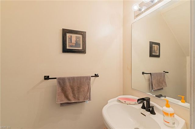 969 Avenue E, Norfolk, VA 23513