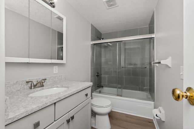 3080 Featherstone Drive, Burlington, KY 41005