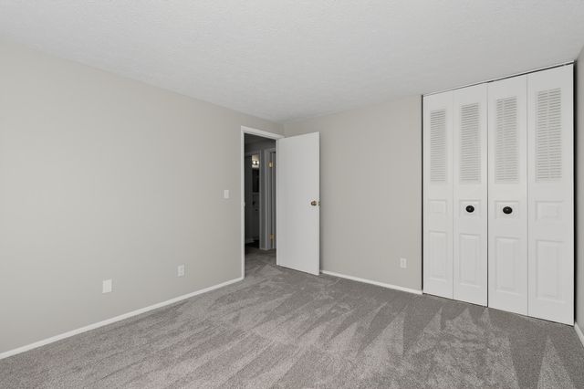 3080 Featherstone Drive, Burlington, KY 41005