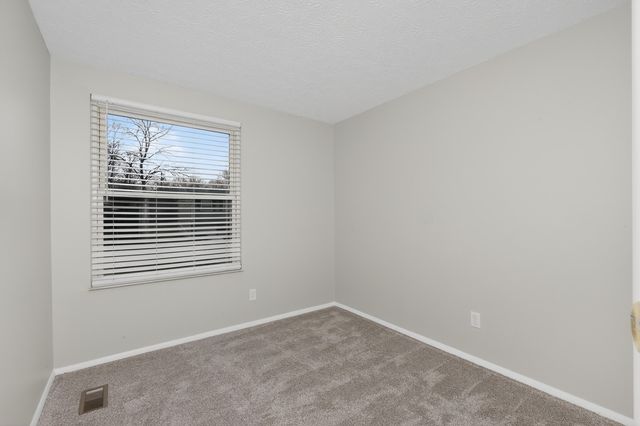 3080 Featherstone Drive, Burlington, KY 41005