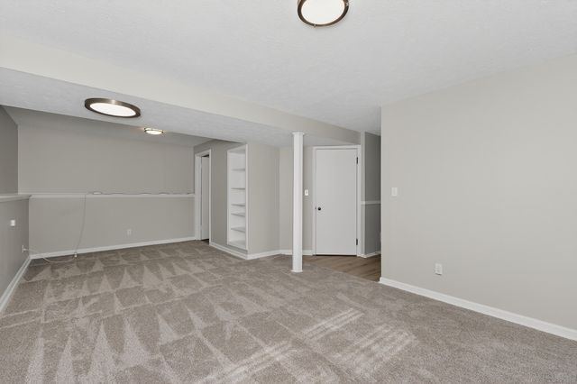 3080 Featherstone Drive, Burlington, KY 41005