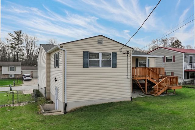 3080 Featherstone Drive, Burlington, KY 41005