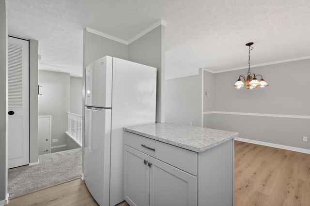 3080 Featherstone Drive, Burlington, KY 41005