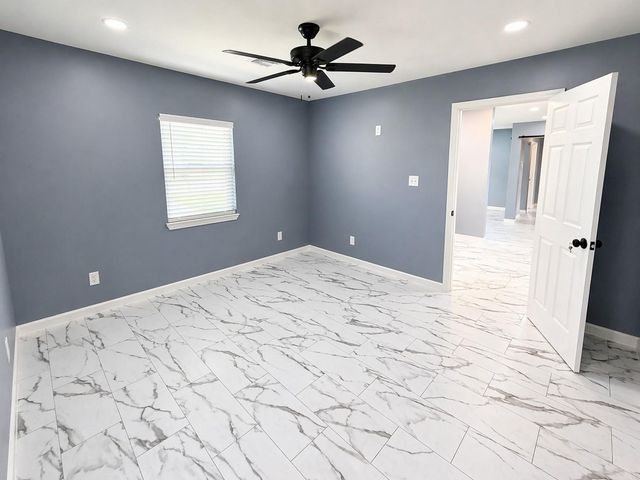7054 Peyton Street, Houston, TX 77028