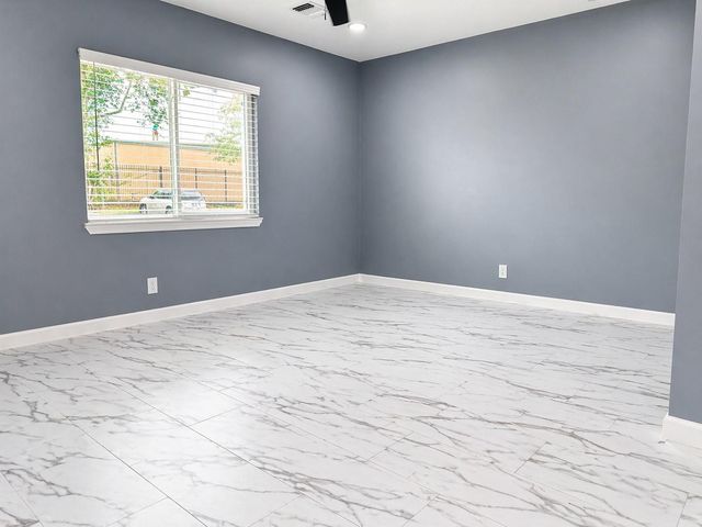 7054 Peyton Street, Houston, TX 77028