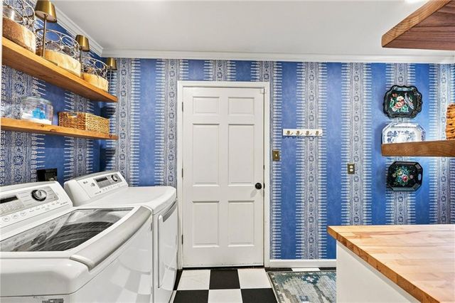 670 Robinhood Trail, Gainesville, GA 30501