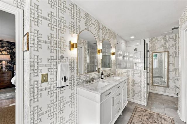 670 Robinhood Trail, Gainesville, GA 30501