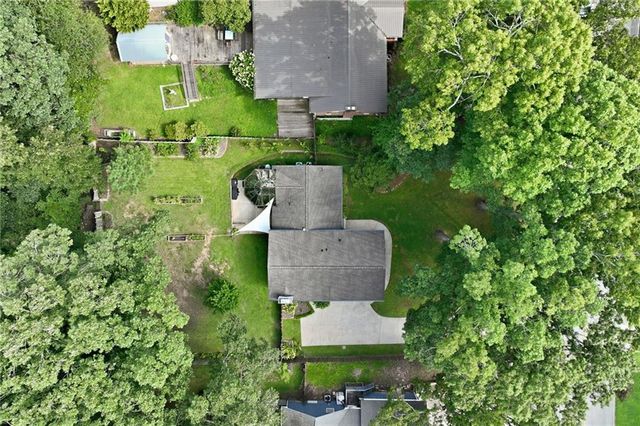 670 Robinhood Trail, Gainesville, GA 30501