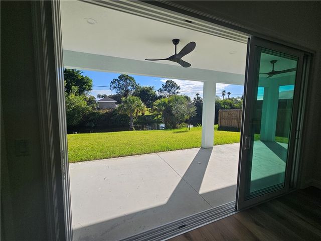 961 George Street, Sebastian, FL 32958