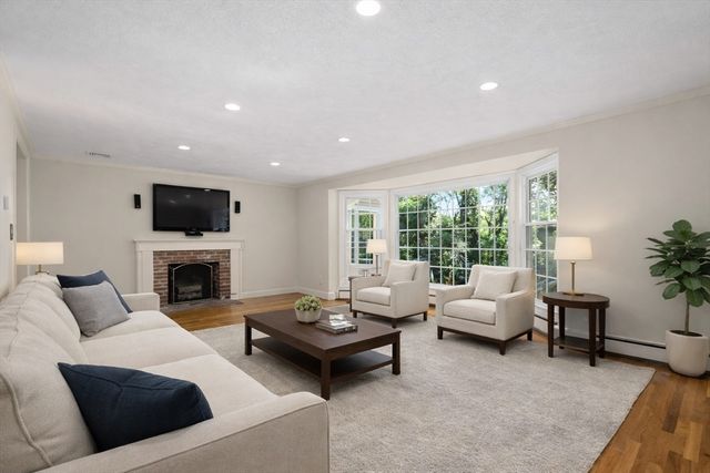 59 Russett Hill Road, Sherborn, MA 01770