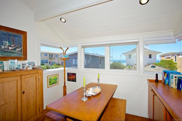 2001 Ocean Front, Del Mar, CA 92014