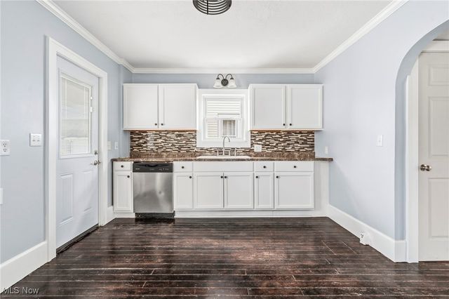 819 Race Street, Dover, OH 44622