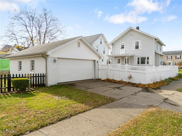 819 Race Street, Dover, OH 44622