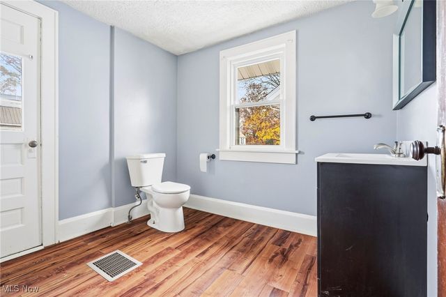 819 Race Street, Dover, OH 44622