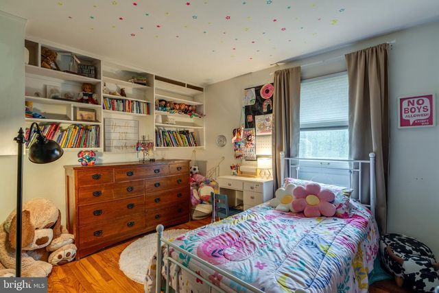 15 MAIN ST, Akron, PA 17501