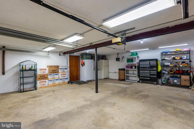 15 MAIN ST, Akron, PA 17501