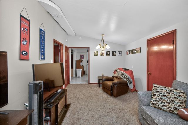 70 Suncrest Drive, Lebanon, OH 45036