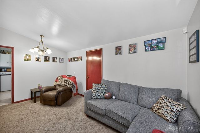 70 Suncrest Drive, Lebanon, OH 45036