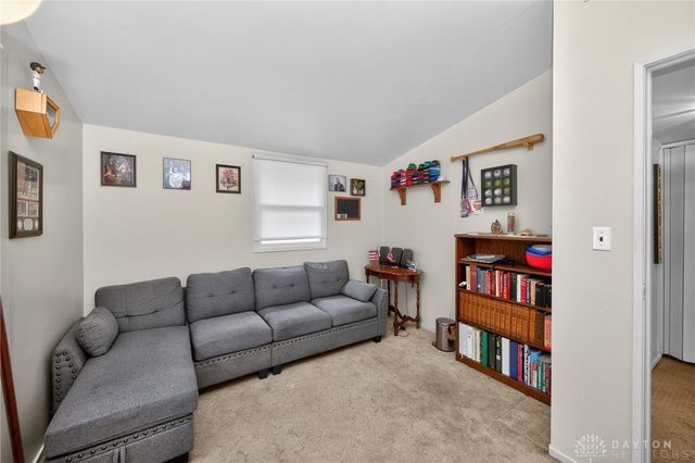 70 Suncrest Drive, Lebanon, OH 45036