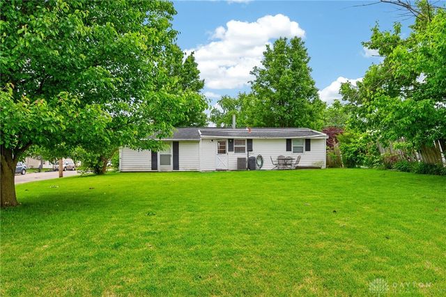 70 Suncrest Drive, Lebanon, OH 45036