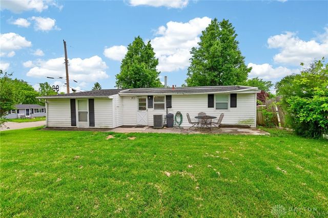 70 Suncrest Drive, Lebanon, OH 45036