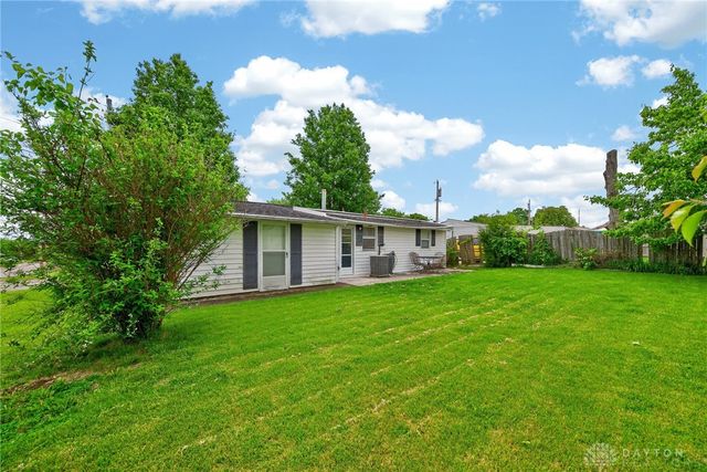 70 Suncrest Drive, Lebanon, OH 45036