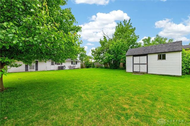 70 Suncrest Drive, Lebanon, OH 45036