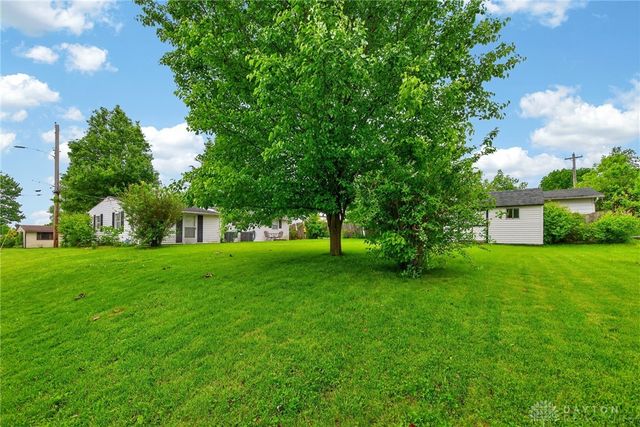 70 Suncrest Drive, Lebanon, OH 45036