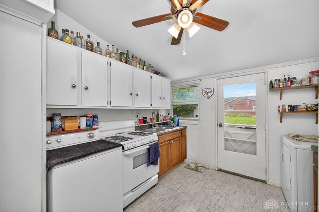 70 Suncrest Drive, Lebanon, OH 45036