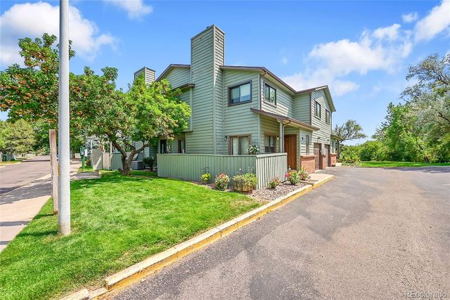 10430 W Jewell Avenue B, Lakewood, CO 80232