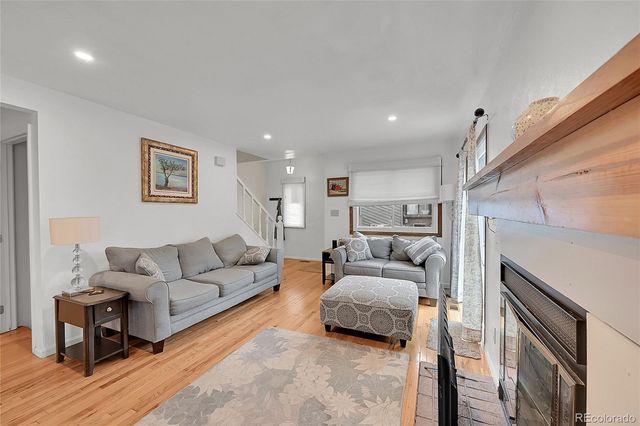 10430 W Jewell Avenue B, Lakewood, CO 80232