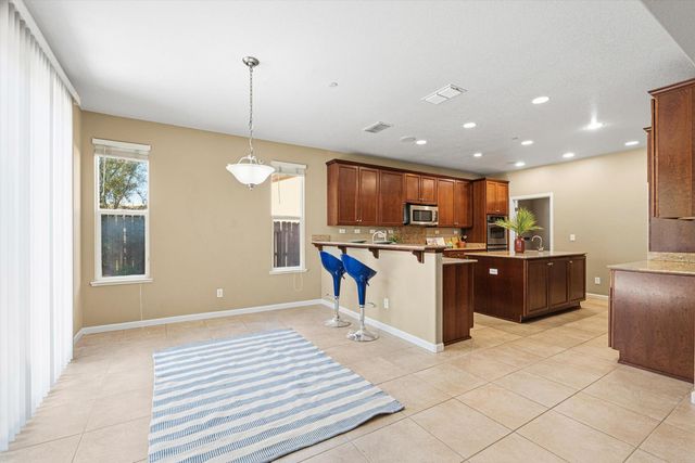 1395 Standish Cir, Lincoln, CA 95648