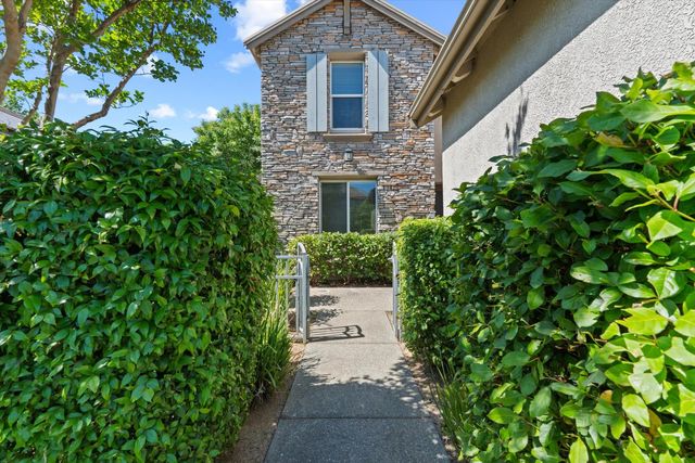1395 Standish Cir, Lincoln, CA 95648