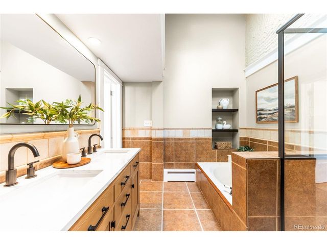 622 Cook St, Denver, CO 80206