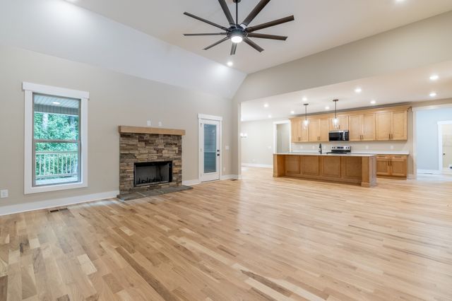 1191 Hangar Rd, Springfield, TN 37172