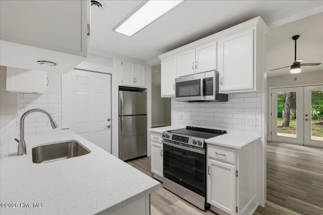 1406 Faulkenberry Road, Wilmington, NC 28409
