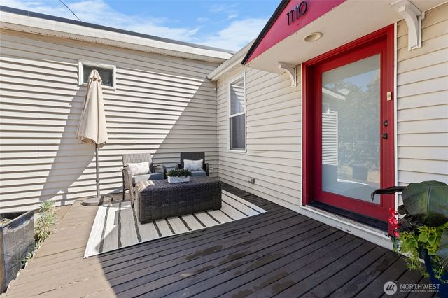 1110 S Bennett Street, Seattle, WA 98108