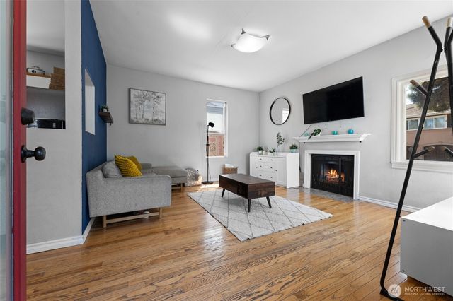 1110 S Bennett Street, Seattle, WA 98108