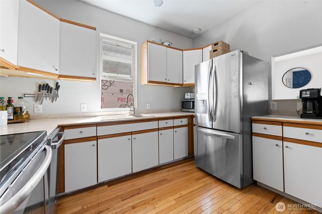 1110 S Bennett Street, Seattle, WA 98108