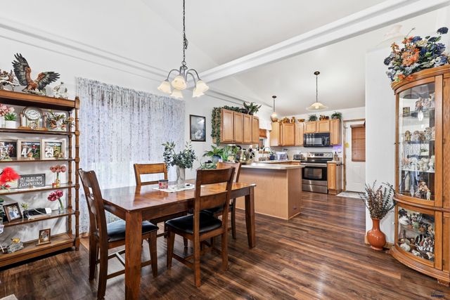 6850 MULBERRY DR, Summerset, SD 57718