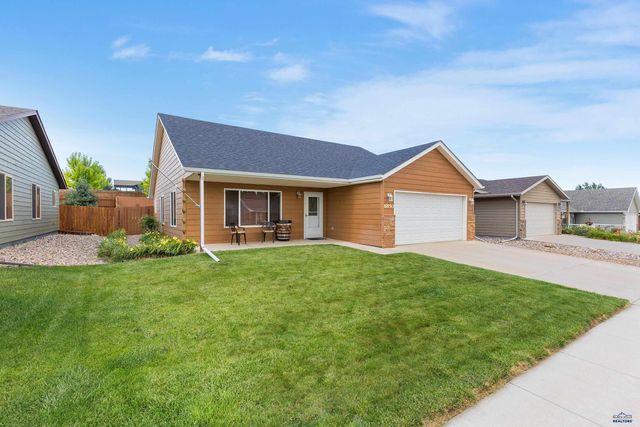 6850 MULBERRY DR, Summerset, SD 57718