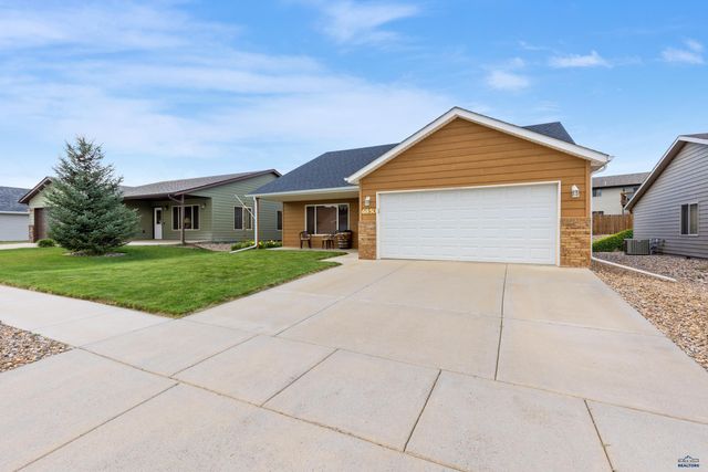 6850 MULBERRY DR, Summerset, SD 57718