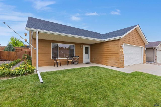6850 MULBERRY DR, Summerset, SD 57718