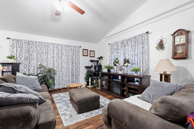 6850 MULBERRY DR, Summerset, SD 57718