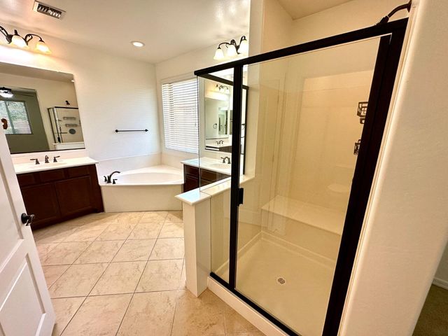 4261 N 180th Lane, Goodyear, AZ 85395