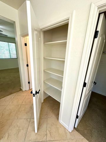 4261 N 180th Lane, Goodyear, AZ 85395