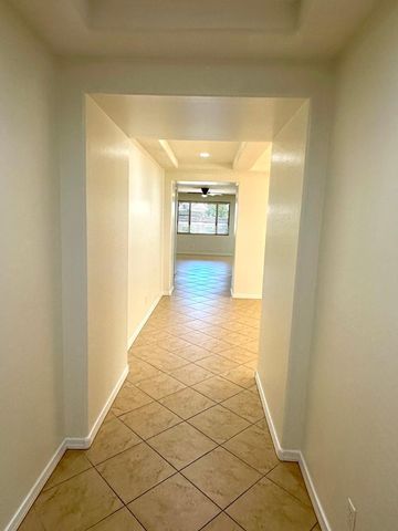 4261 N 180th Lane, Goodyear, AZ 85395