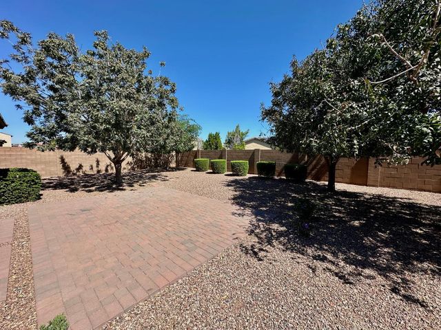 4261 N 180th Lane, Goodyear, AZ 85395